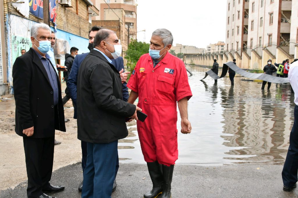 تمام تلاش این شرکت شتاب بخشیدن در دفع  روان آب ها و رفع مشکل شهروندان است