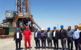 استاندار اردبیل در بازدید از دستگاه حفاری ۵۴ فتح در منطقه پارس آباد مغان